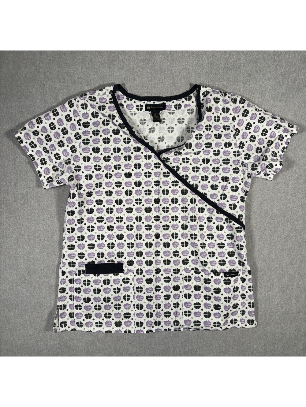 VTG Y2K Apple Bottoms Scrub Top Womens L White Apples Short Sleeve V-Neck Cotton
